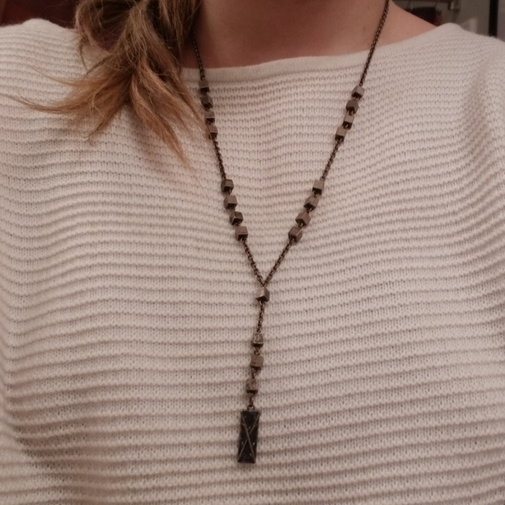 GUESS Long Necklace